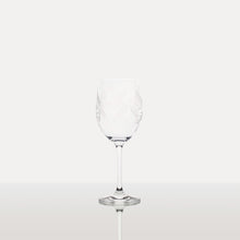 Cargar imagen en el visor de la galería, Copa Degustación Gran Vino de Cristal Italiano / Tallado: “Flor y Espigas”.