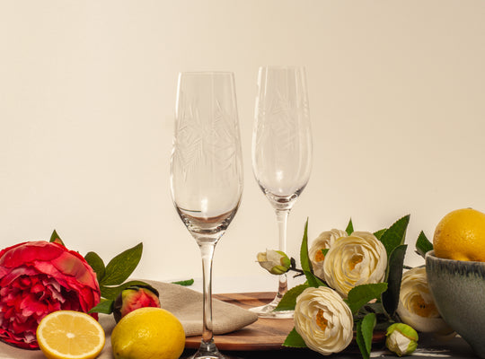 Set 6 copas Champagne/ Pisco Sour, tallado “Flor y Espigas”.